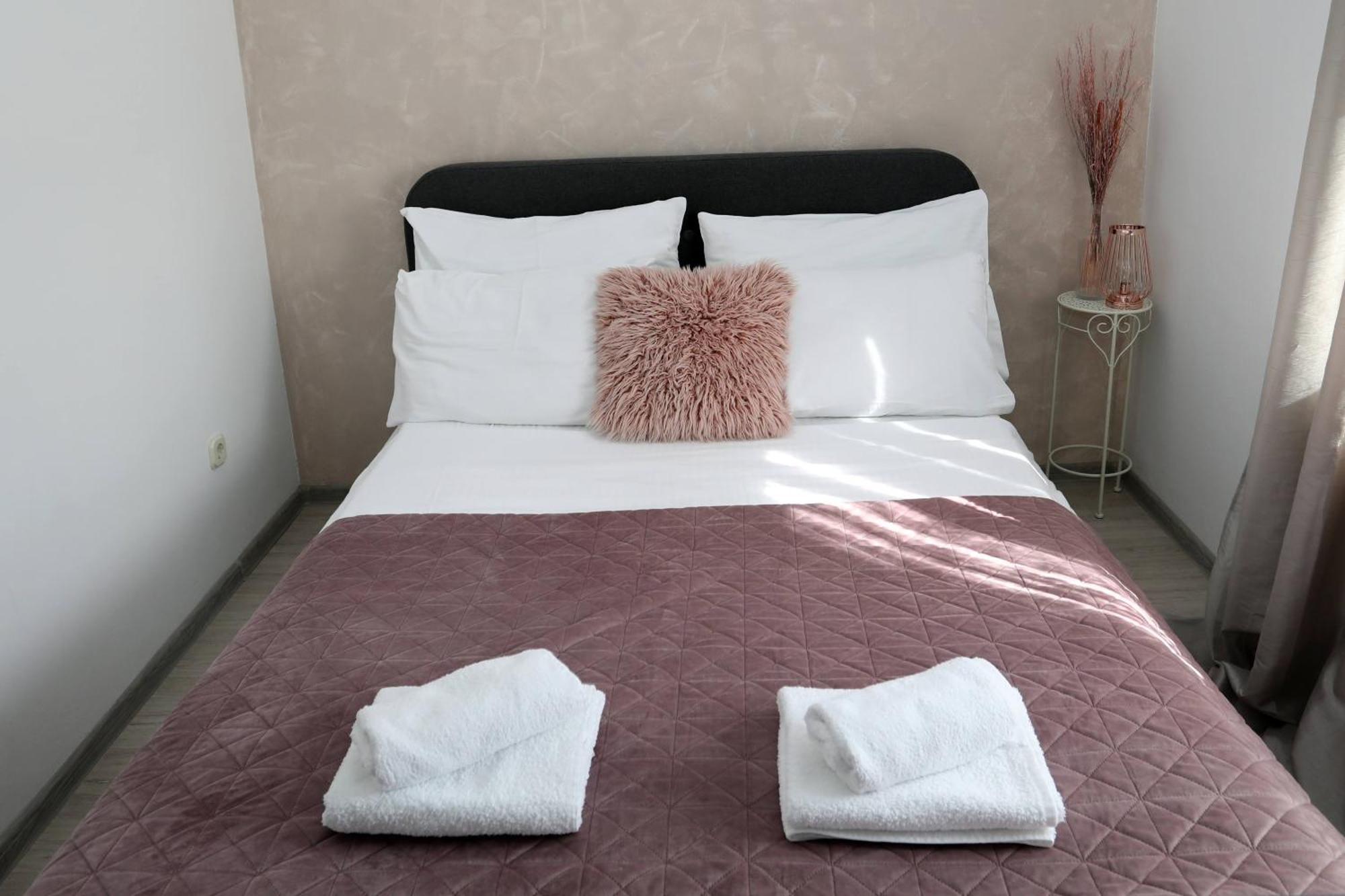 Apartman Debora Sa Privatnim Bazenom Pula Luaran gambar