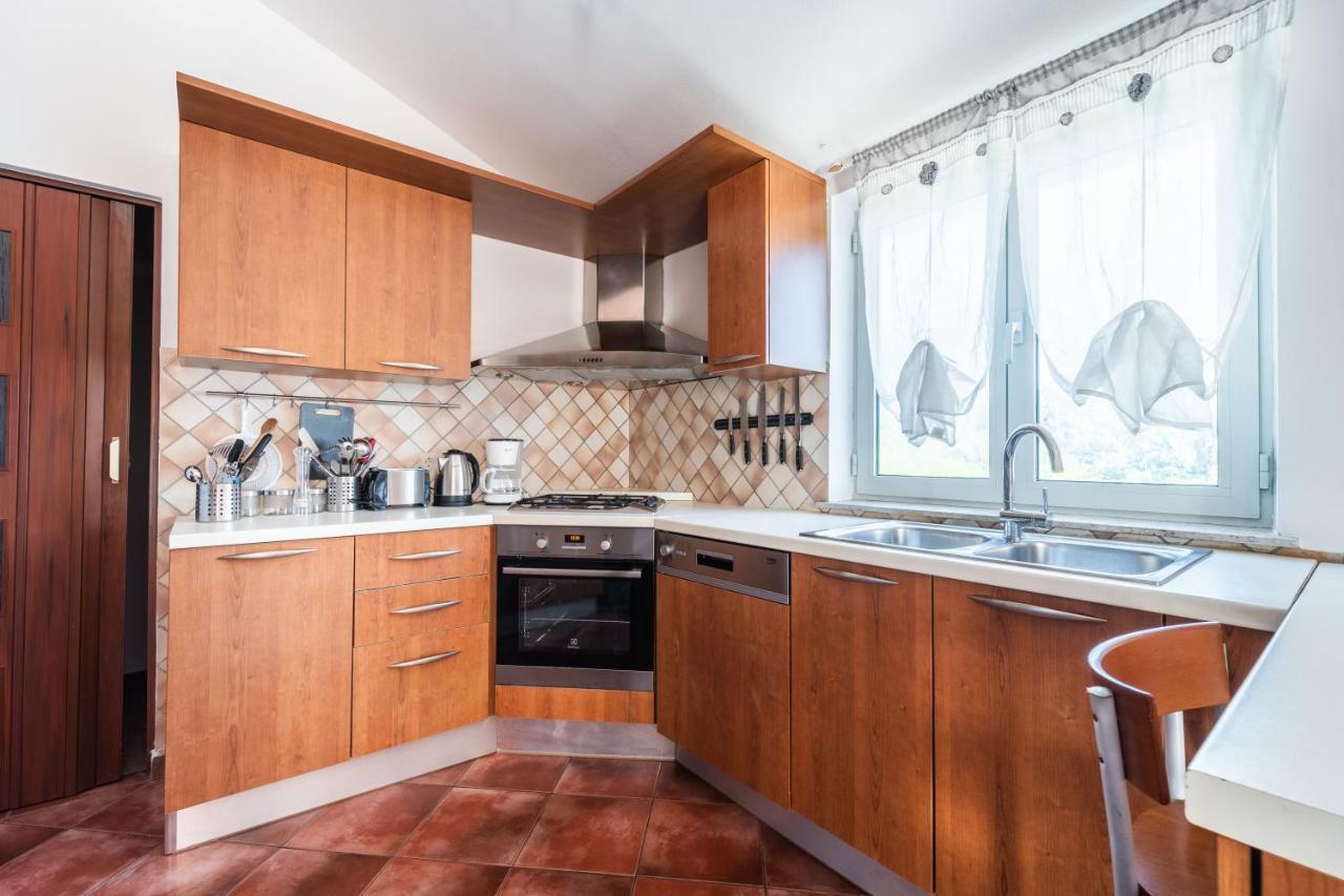 Apartman Debora Sa Privatnim Bazenom Pula Luaran gambar