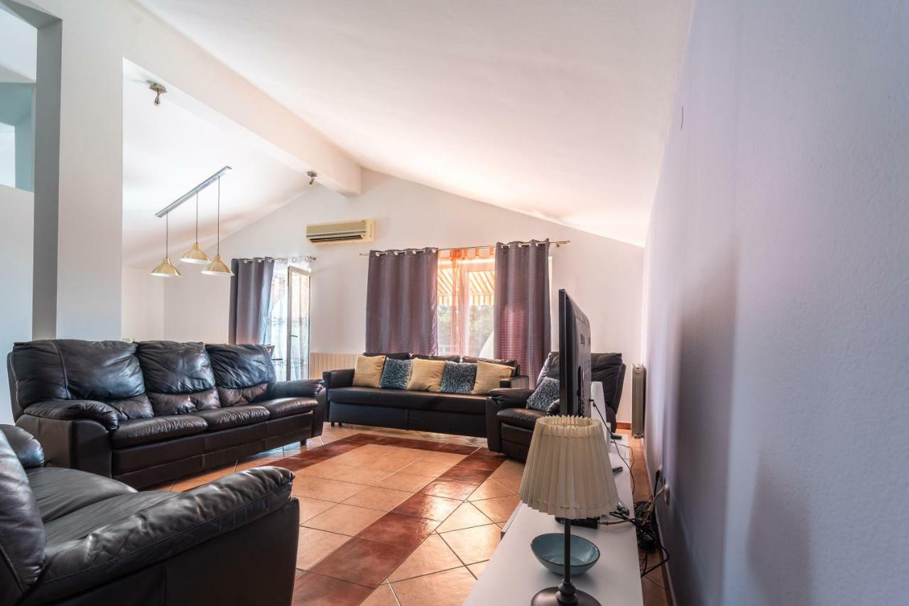 Apartman Debora Sa Privatnim Bazenom Pula Luaran gambar